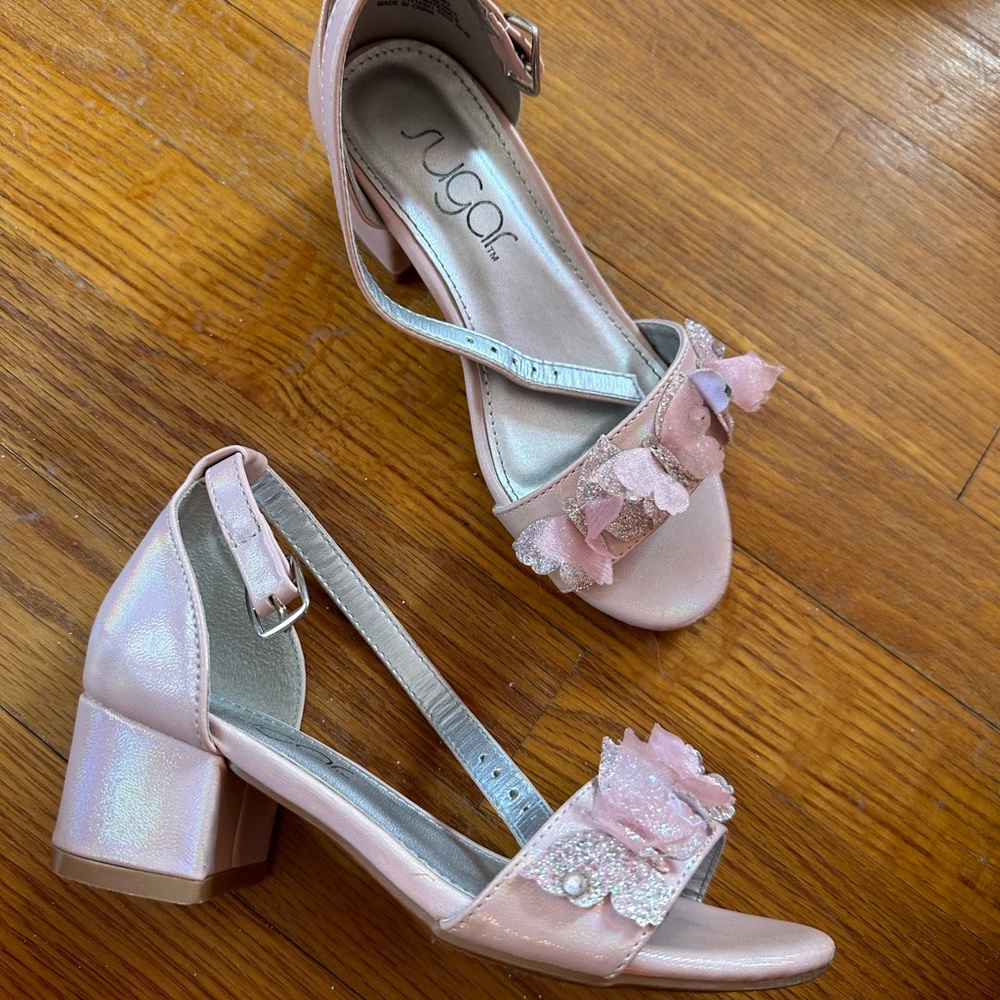 Girls pink heels